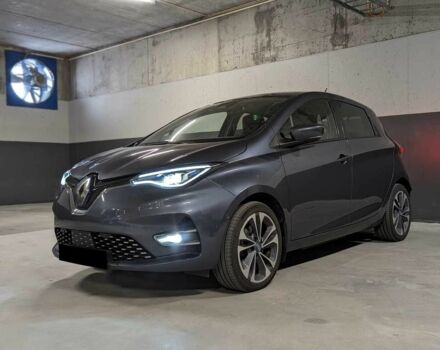 Серый Рено Зое, объемом двигателя 0 л и пробегом 65 тыс. км за 10800 $, фото 1 на Automoto.ua