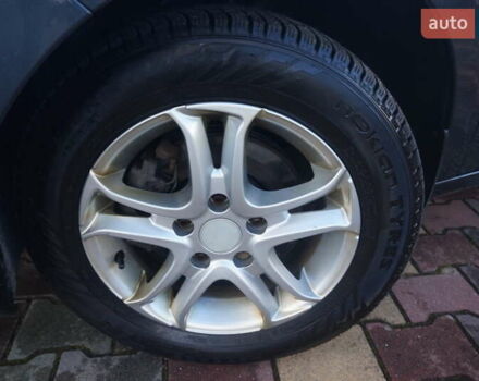 Серый Рено Зое, объемом двигателя 0 л и пробегом 174 тыс. км за 12000 $, фото 66 на Automoto.ua