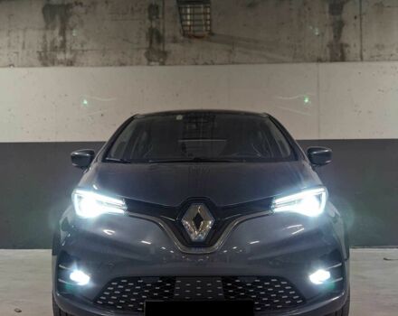 Серый Рено Зое, объемом двигателя 0 л и пробегом 65 тыс. км за 10800 $, фото 2 на Automoto.ua