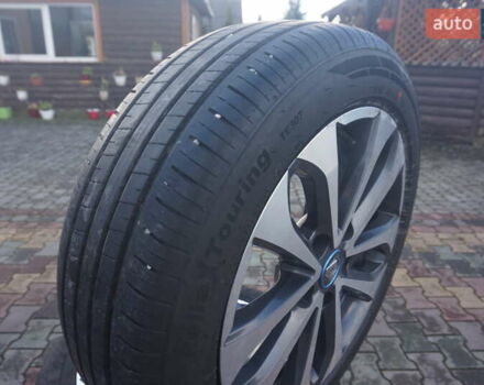 Серый Рено Зое, объемом двигателя 0 л и пробегом 174 тыс. км за 12000 $, фото 70 на Automoto.ua