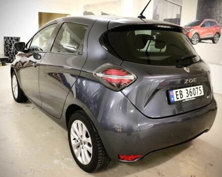 Серый Рено Зое, объемом двигателя 0 л и пробегом 39 тыс. км за 13500 $, фото 3 на Automoto.ua