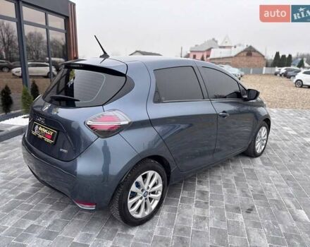 Серый Рено Зое, объемом двигателя 0 л и пробегом 153 тыс. км за 11799 $, фото 8 на Automoto.ua