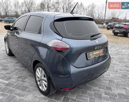 Серый Рено Зое, объемом двигателя 0 л и пробегом 153 тыс. км за 11799 $, фото 6 на Automoto.ua