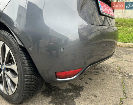 Серый Рено Зое, объемом двигателя 0 л и пробегом 16 тыс. км за 14800 $, фото 27 на Automoto.ua