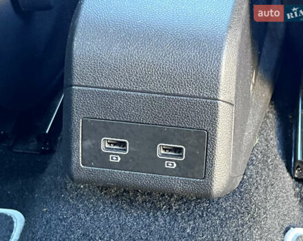 Сірий Рено Зое, об'ємом двигуна 0 л та пробігом 99 тис. км за 13400 $, фото 24 на Automoto.ua