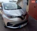 Серый Рено Зое, объемом двигателя 0 л и пробегом 36 тыс. км за 12950 $, фото 2 на Automoto.ua