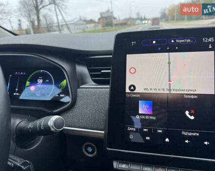 Серый Рено Зое, объемом двигателя 0 л и пробегом 4 тыс. км за 13700 $, фото 40 на Automoto.ua