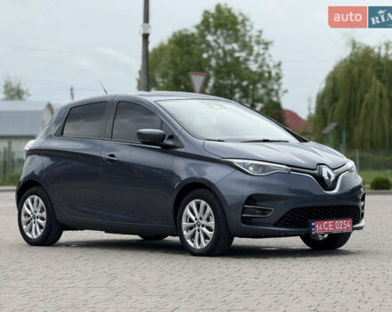 Серый Рено Зое, объемом двигателя 0 л и пробегом 125 тыс. км за 11700 $, фото 1 на Automoto.ua