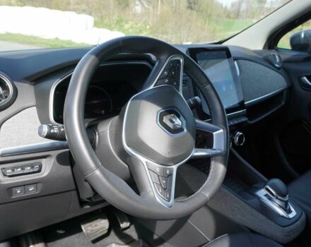 Серый Рено Зое, объемом двигателя 0 л и пробегом 65 тыс. км за 10800 $, фото 6 на Automoto.ua