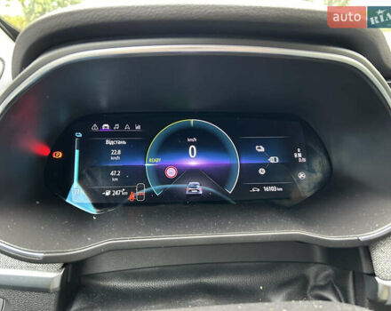 Серый Рено Зое, объемом двигателя 0 л и пробегом 16 тыс. км за 14800 $, фото 12 на Automoto.ua