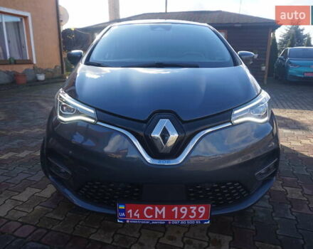 Серый Рено Зое, объемом двигателя 0 л и пробегом 174 тыс. км за 12000 $, фото 13 на Automoto.ua