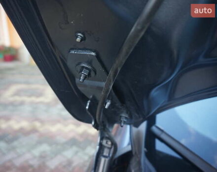 Серый Рено Зое, объемом двигателя 0 л и пробегом 174 тыс. км за 12000 $, фото 57 на Automoto.ua