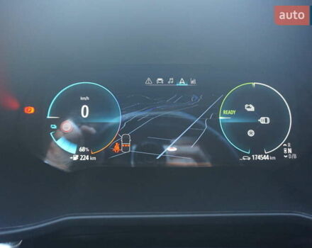 Серый Рено Зое, объемом двигателя 0 л и пробегом 174 тыс. км за 12000 $, фото 33 на Automoto.ua