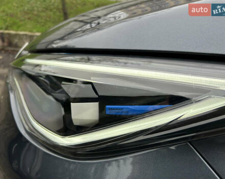 Серый Рено Зое, объемом двигателя 0 л и пробегом 16 тыс. км за 14800 $, фото 37 на Automoto.ua