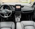 Серый Рено Зое, объемом двигателя 0 л и пробегом 48 тыс. км за 12500 $, фото 13 на Automoto.ua