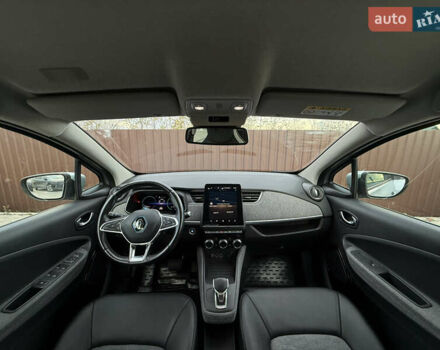 Сірий Рено Зое, об'ємом двигуна 0 л та пробігом 77 тис. км за 13350 $, фото 36 на Automoto.ua