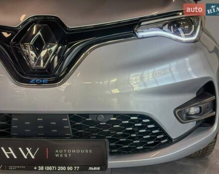 Серый Рено Зое, объемом двигателя 0 л и пробегом 124 тыс. км за 11200 $, фото 3 на Automoto.ua