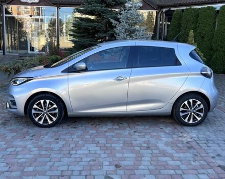 Серый Рено Зое, объемом двигателя 0 л и пробегом 100 тыс. км за 317 $, фото 3 на Automoto.ua