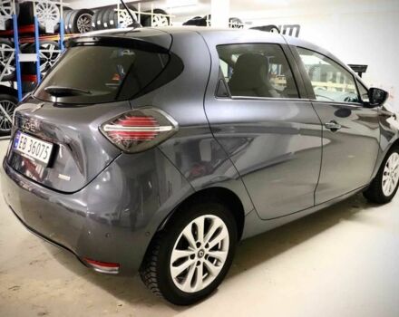 Серый Рено Зое, объемом двигателя 0 л и пробегом 39 тыс. км за 13500 $, фото 2 на Automoto.ua