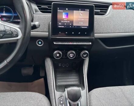 Серый Рено Зое, объемом двигателя 0 л и пробегом 153 тыс. км за 11799 $, фото 18 на Automoto.ua