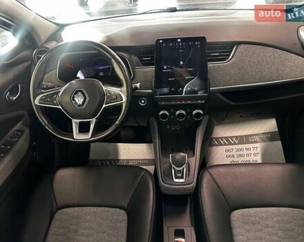 Серый Рено Зое, объемом двигателя 0 л и пробегом 124 тыс. км за 11200 $, фото 35 на Automoto.ua