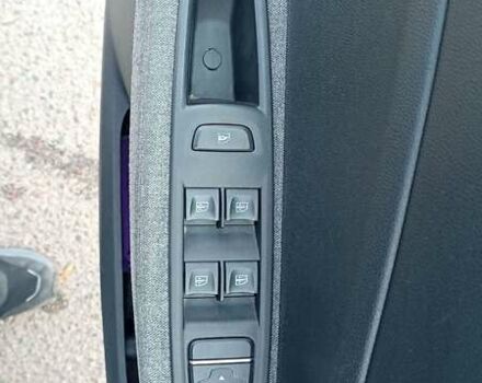 Сірий Рено Зое, об'ємом двигуна 0 л та пробігом 61 тис. км за 11499 $, фото 18 на Automoto.ua