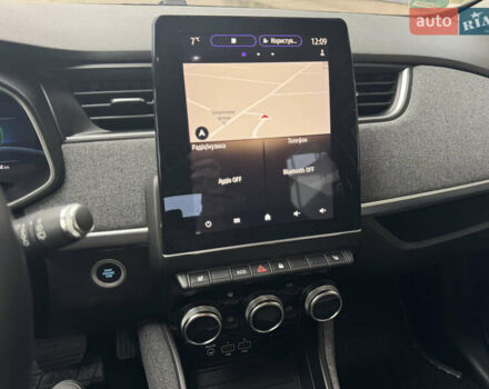 Серый Рено Зое, объемом двигателя 0 л и пробегом 4 тыс. км за 13700 $, фото 31 на Automoto.ua