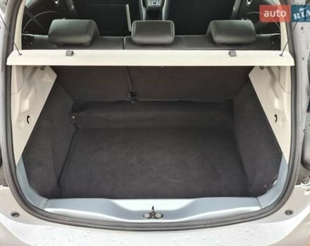 Серый Рено Зое, объемом двигателя 0 л и пробегом 93 тыс. км за 11950 $, фото 32 на Automoto.ua