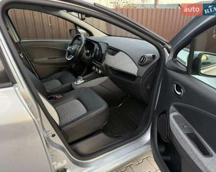 Сірий Рено Зое, об'ємом двигуна 0 л та пробігом 77 тис. км за 13350 $, фото 27 на Automoto.ua