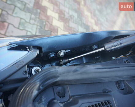 Серый Рено Зое, объемом двигателя 0 л и пробегом 174 тыс. км за 12000 $, фото 58 на Automoto.ua