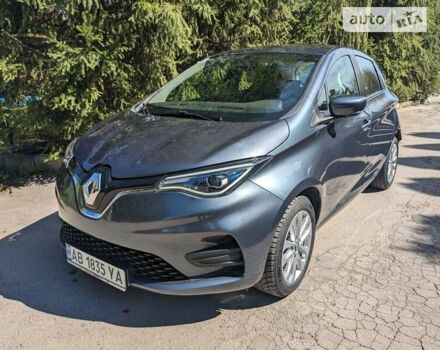 Серый Рено Зое, объемом двигателя 0 л и пробегом 28 тыс. км за 16555 $, фото 2 на Automoto.ua