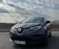 Серый Рено Зое, объемом двигателя 0 л и пробегом 56 тыс. км за 13800 $, фото 1 на Automoto.ua