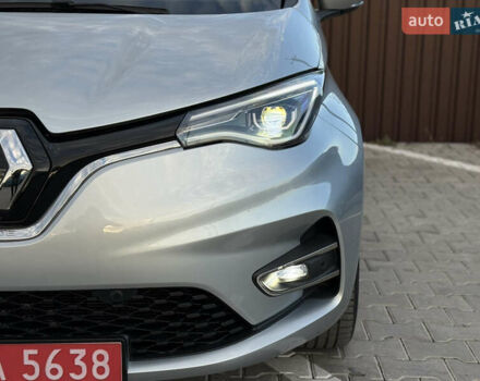 Сірий Рено Зое, об'ємом двигуна 0 л та пробігом 77 тис. км за 13350 $, фото 7 на Automoto.ua