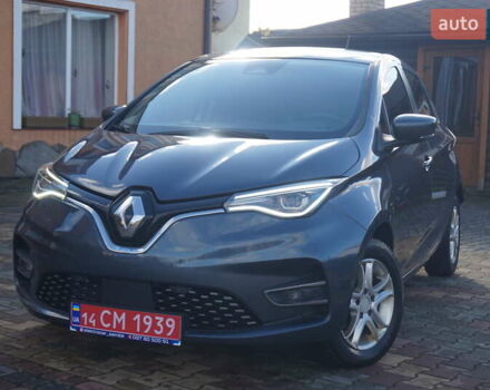 Серый Рено Зое, объемом двигателя 0 л и пробегом 174 тыс. км за 12000 $, фото 2 на Automoto.ua