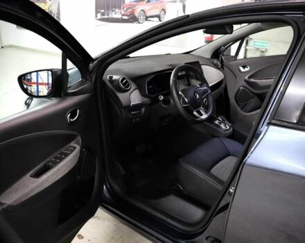 Серый Рено Зое, объемом двигателя 0 л и пробегом 39 тыс. км за 13500 $, фото 7 на Automoto.ua