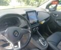 Серый Рено Зое, объемом двигателя 0 л и пробегом 68 тыс. км за 13800 $, фото 16 на Automoto.ua