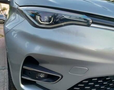 Серый Рено Зое, объемом двигателя 0 л и пробегом 78 тыс. км за 13000 $, фото 2 на Automoto.ua