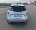 Серый Рено Зое, объемом двигателя 0 л и пробегом 77 тыс. км за 12900 $, фото 13 на Automoto.ua
