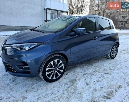 Серый Рено Зое, объемом двигателя 0 л и пробегом 95 тыс. км за 12800 $, фото 15 на Automoto.ua