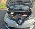 Серый Рено Зое, объемом двигателя 0 л и пробегом 141 тыс. км за 13800 $, фото 31 на Automoto.ua