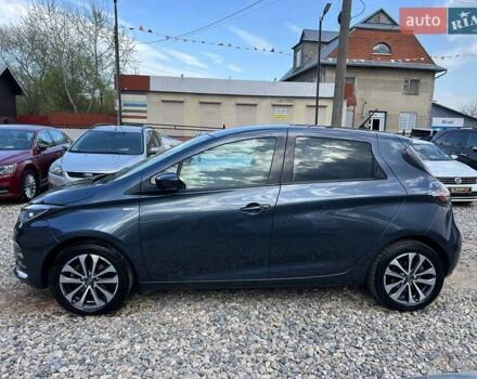 Серый Рено Зое, объемом двигателя 0 л и пробегом 92 тыс. км за 13999 $, фото 4 на Automoto.ua