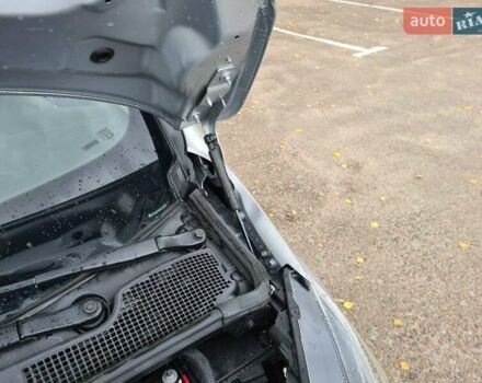 Серый Рено Зое, объемом двигателя 0 л и пробегом 93 тыс. км за 11950 $, фото 14 на Automoto.ua