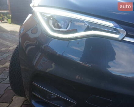 Серый Рено Зое, объемом двигателя 0 л и пробегом 174 тыс. км за 12000 $, фото 21 на Automoto.ua