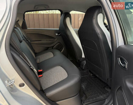 Сірий Рено Зое, об'ємом двигуна 0 л та пробігом 77 тис. км за 13350 $, фото 30 на Automoto.ua