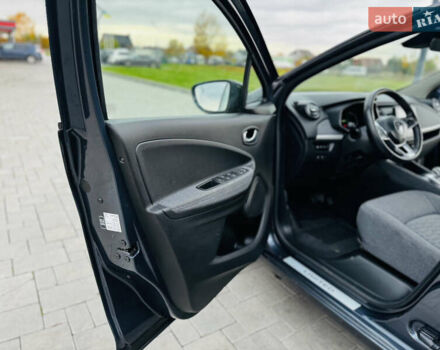 Рено Зое 2021 в Здолбунове на Automoto.ua Серый Рено Зое, объемом двигателя 0 л и пробегом 81 тыс. км за 12499 $, фото 39 на Automoto.ua