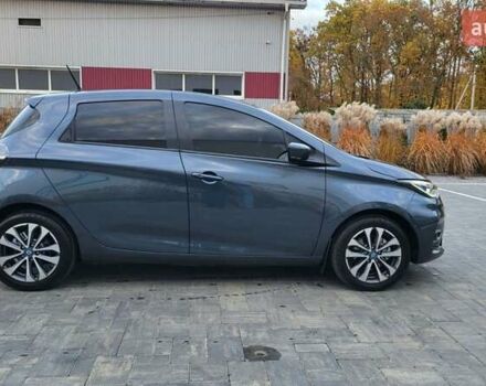 Серый Рено Зое, объемом двигателя 0 л и пробегом 103 тыс. км за 12200 $, фото 6 на Automoto.ua