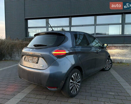 Серый Рено Зое, объемом двигателя 0 л и пробегом 40 тыс. км за 12200 $, фото 9 на Automoto.ua