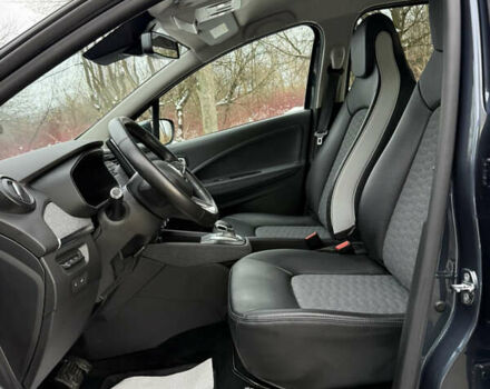 Сірий Рено Зое, об'ємом двигуна 0 л та пробігом 99 тис. км за 13950 $, фото 28 на Automoto.ua