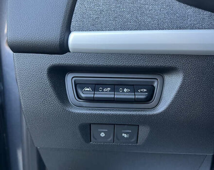 Серый Рено Зое, объемом двигателя 0 л и пробегом 115 тыс. км за 12650 $, фото 31 на Automoto.ua