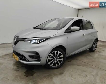 Серый Рено Зое, объемом двигателя 0 л и пробегом 4 тыс. км за 12000 $, фото 2 на Automoto.ua